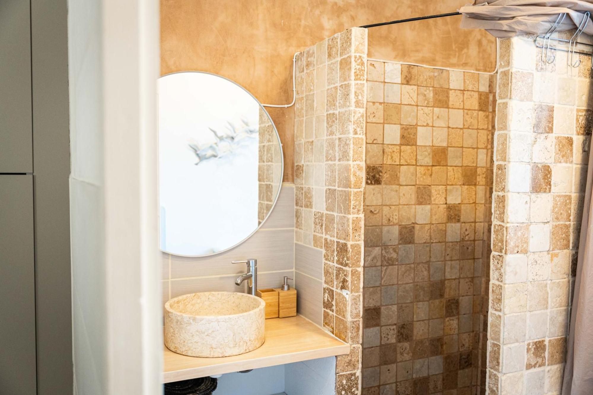 Appartement Spacieux T2 Au Coeur De La Camargue - 10mn