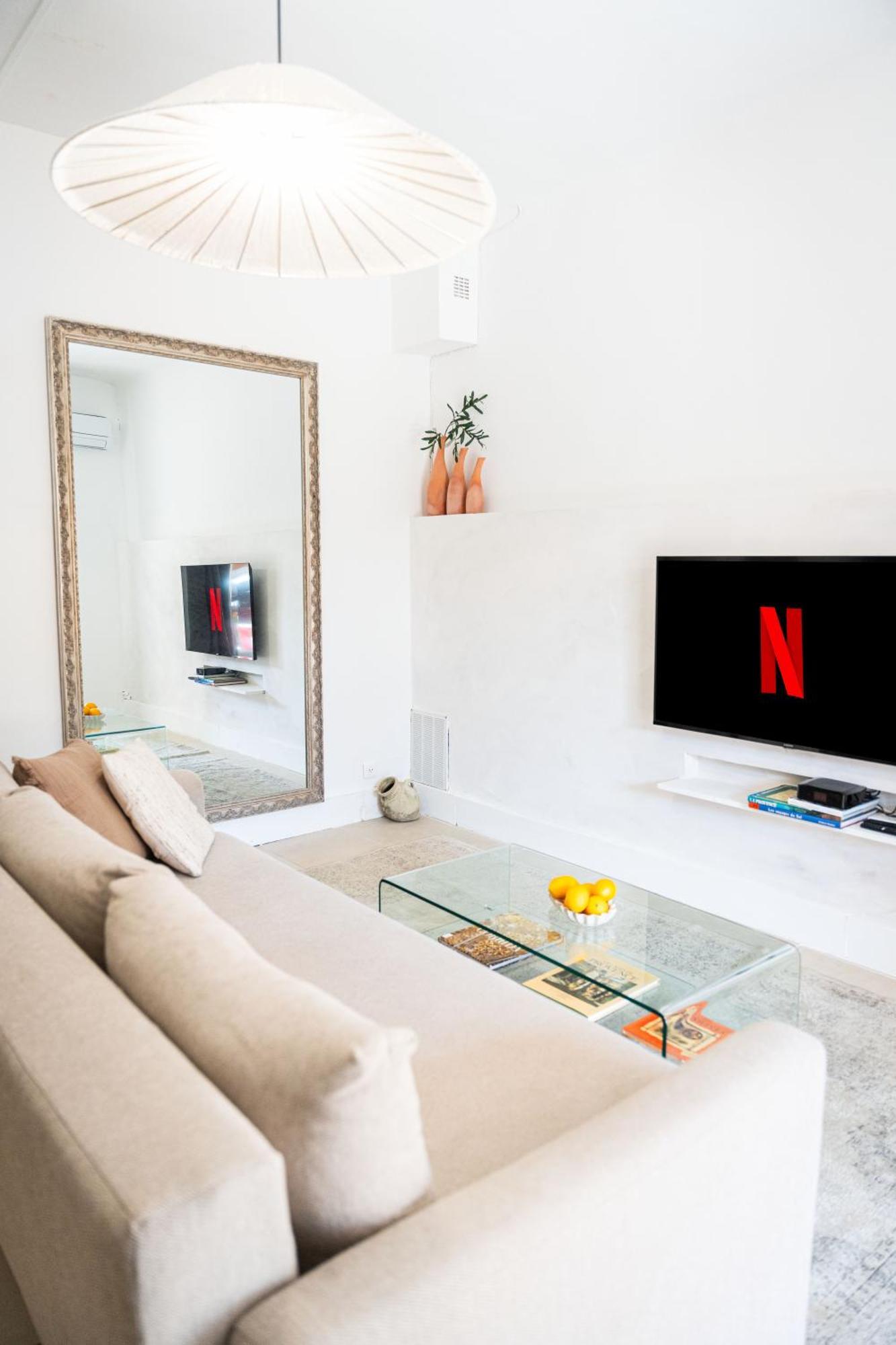 Appartement Spacieux T2 Au Coeur De La Camargue - 10mn